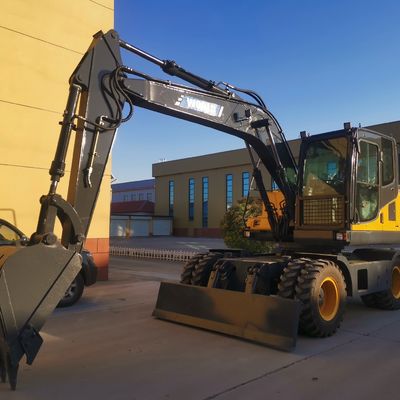 Contrat Mini Excavator Electric Hydraulic Excavator de 4 cylindres avec Isuzu Engine