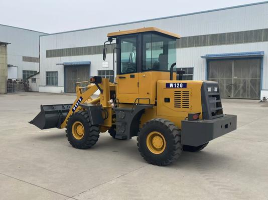 Petite chargeuse à godet puissante avec une puissance nominale de 33 kW/2400 tr/min et une garde au sol minimale de 267 mm