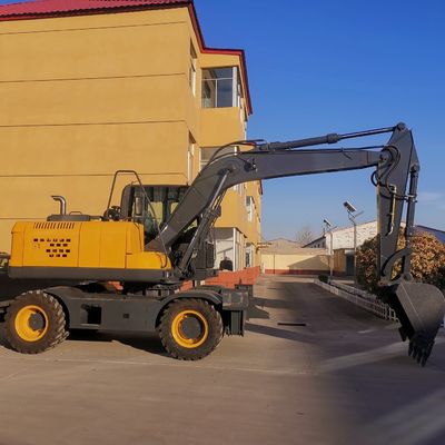 Excavatrice Machine de seau de 4WD Mini Digger Machine 0.6m3 petite