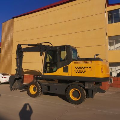 Excavatrice Machine de seau de 4WD Mini Digger Machine 0.6m3 petite