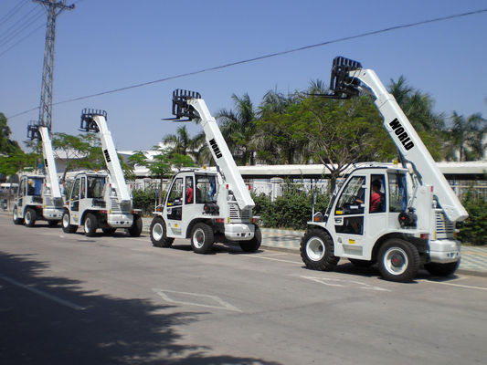4 chariot élévateur télescopique 4WD Telehandler de charge télescopique du manipulateur 2.5T de moteur diesel du lecteur EPA de roue