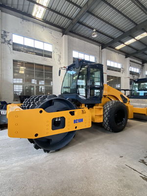 10000 kg rouleaux à rouleaux vibrants pour la construction et l'entretien des routes