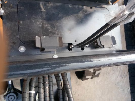 Max. profondeur de creusement 2450mm Petit creuseur creuseur pour la hauteur de levage maximale de la lame 240mm